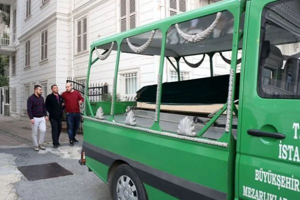 Sarıyer'de tarihi köşkte feci ölüm