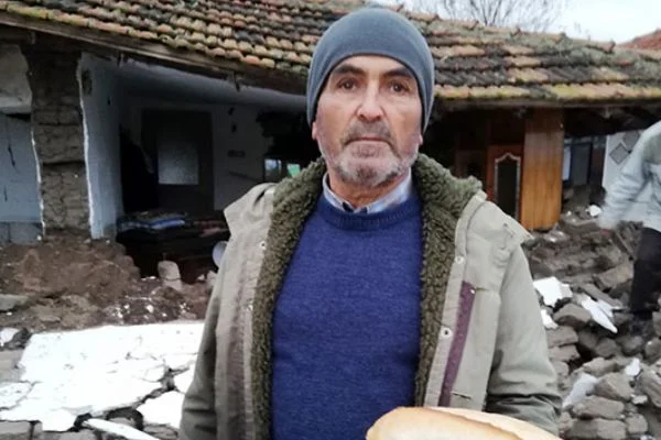 Sel felaketinden duygulandıran kareler