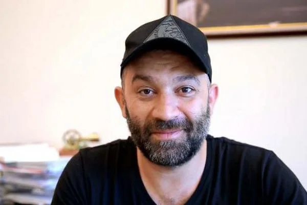 Şevket Çoruh hırsızlara tepki gösterdi