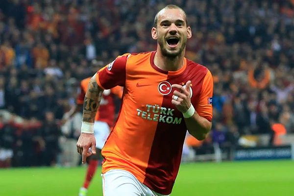 Sneijder: Galatasaray'a geri döneceğim