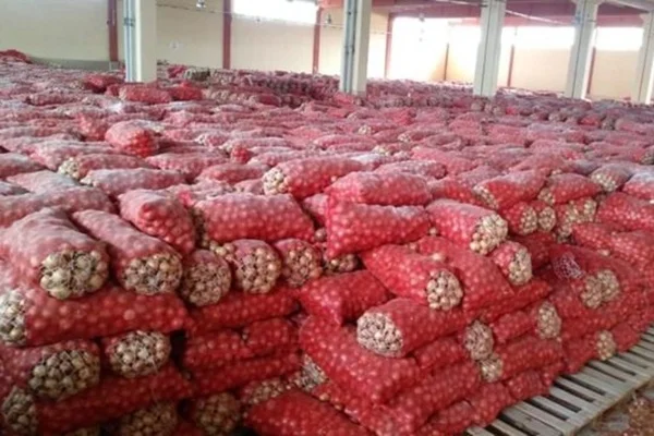 Stokçulara operasyon sürüyor