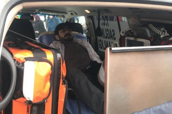 Testereli bıçaklı kavgada 2 kişi yaralandı
