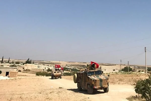 Türkiye ve ABD Münbiç'te ortak devriyeye başladı