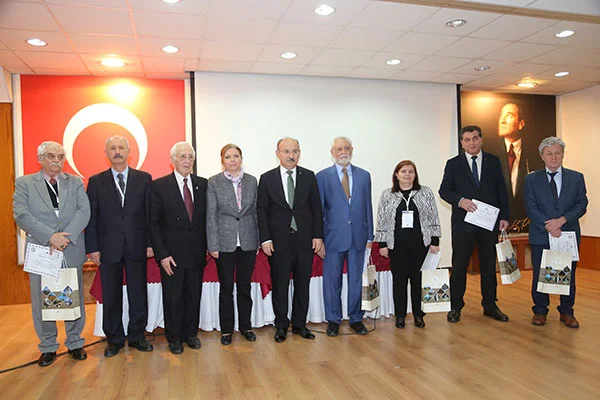 Türklerde ve Başka Topluluklarda Aile ve Akrabalık İlişkileri Çalıştayı sona erdi