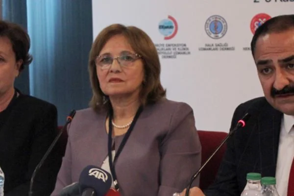 'Ülkemiz'de aşılarının önemini hiçbirimiz yadsımıyoruz'