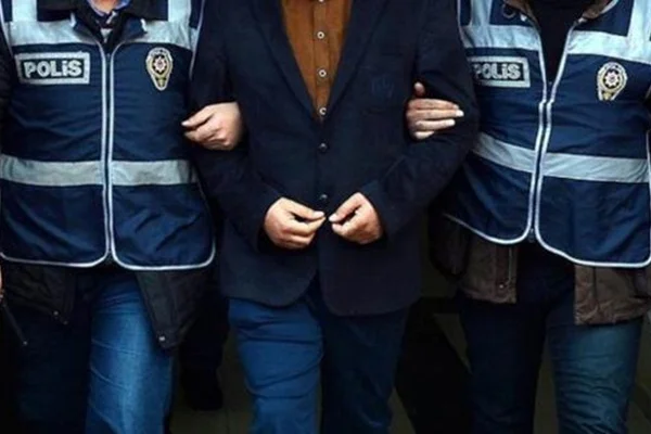 Üst düzey terörist ve eşi yakalandı