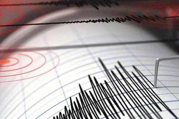 Van'da korkutan deprem