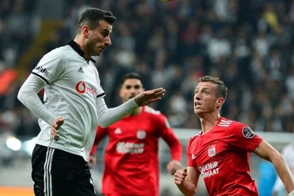 Vodafone Park'ta Oğuzhan'a tepki