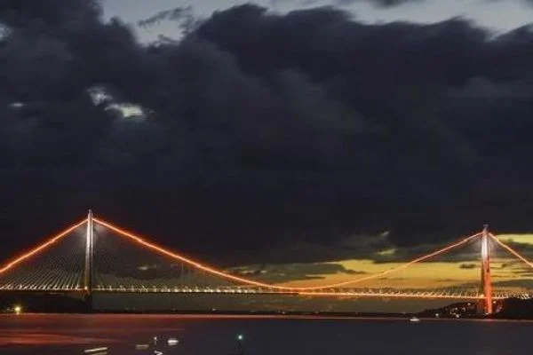 Yavuz Sultan Selim Köprüsü kadına yönelik şiddete karşı turuncu ışık yakacak