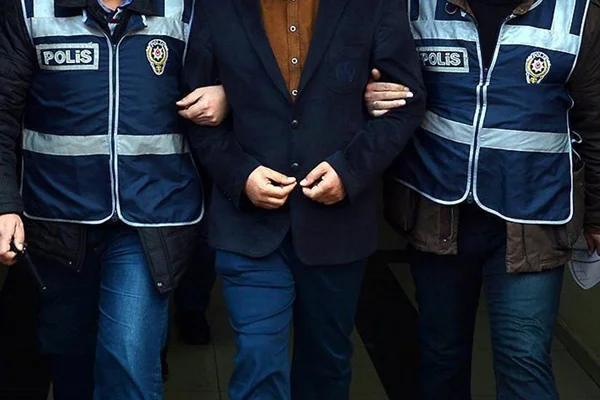 49 eski emniyet mensubu için gözaltı kararı
