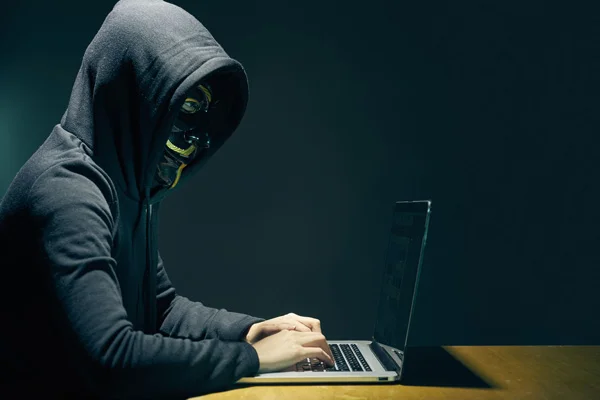 ABD'den iki Çin vatandaşına 'hacker'lık suçlaması