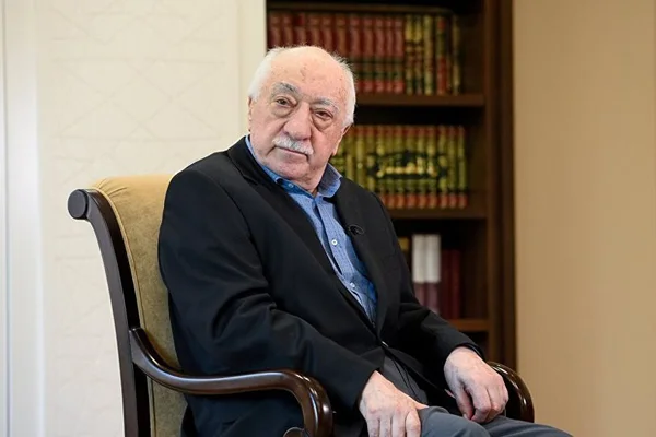 'ABD Gülen'i istenmeyen adam ilan edebilir'