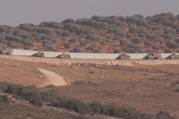 ABD helikopterleri sınırda denetleme yaparken görüntülendi