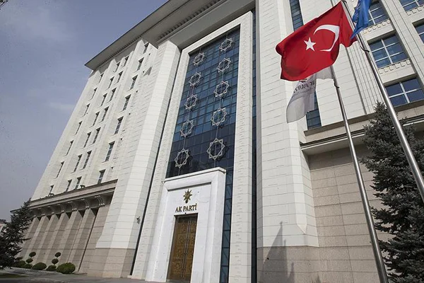 AK Parti'de açıklanan belediye başkan adayı sayısı 74'e ulaştı