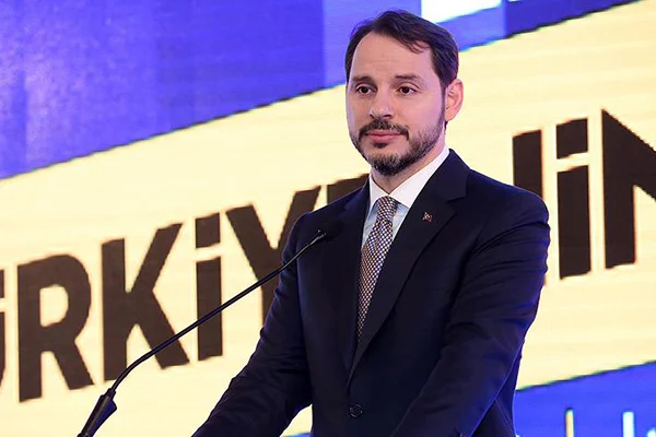 Albayrak: Güçlü bütçe performansıyla 2019'u yöneteceğiz