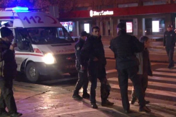 Alkollü yaya tedavi olmamak için her şeyi yaptı