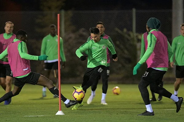 Atiker Konyaspor, Kasımpaşa maçı hazırlıklarına başladı