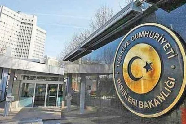 Bakan Çavuşoğlu'ndan Endonezya'ya taziye telefonu