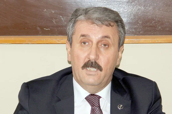 BBP lideri Destici: Sarı Yelekler'in en ön saflarında PKK'lılar var