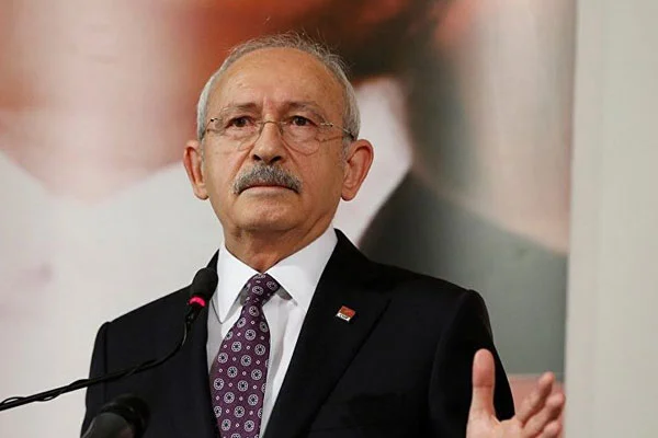 'Ben zaten sokaktayım, sen 3 bin kişilik ordun olmadan sokağa çıkamıyorsun'