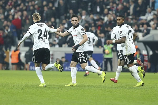 Beşiktaş ve Trabzonspor berabere kaldı