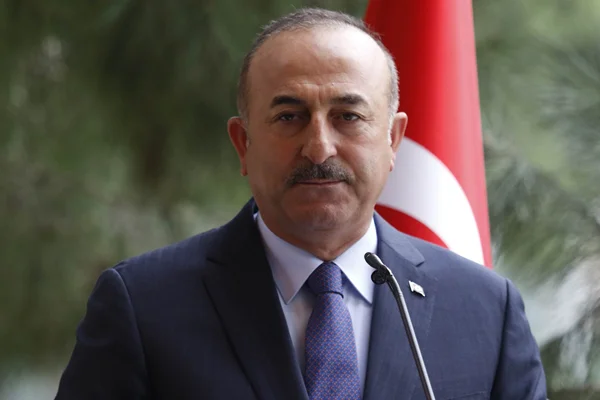 Çavuşoğlu'ndan Fırat'ın doğusuna ilişkin kritik açıklama