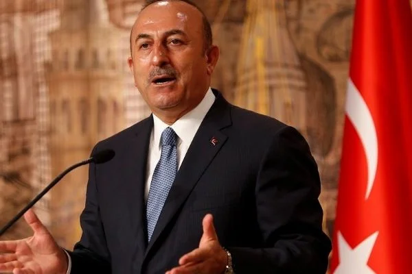 Çavuşoğlu'ndan YPG ve IŞİD açıklaması