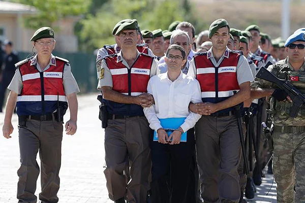 Darbeci Batmaz'dan jandarma komutanına duruşmada tehdit
