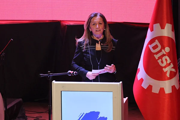 DİSK: Asgari ücret net 2 bin 800 TL olmalı