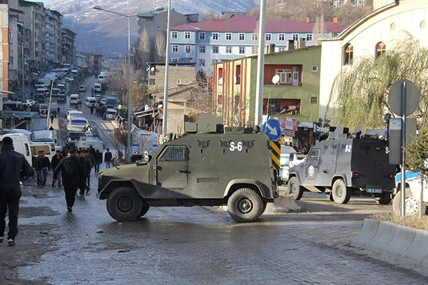 Diyarbakır'da 15 bölgede sokağa çıkma yasağı