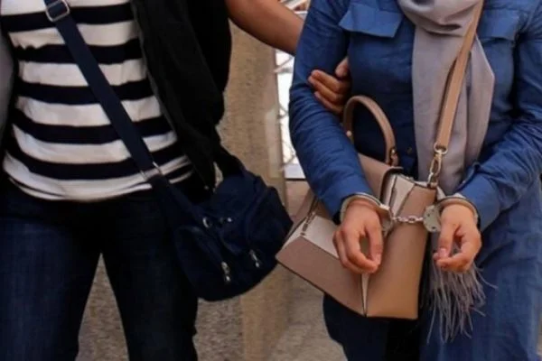 Diyarbakır merkezli 15'ilde yapılan FETÖ operasyonunda, 14 kadın yakalandı
