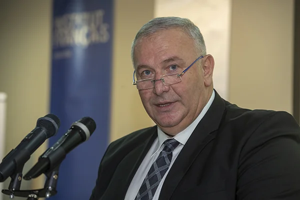 "Dünya, Türkiye'nin Suriyelilere ev sahipliğine tanıklık ediyor"