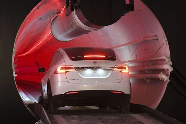 Elon Musk'ın Los Angeles'daki yer altı tüneli açıldı