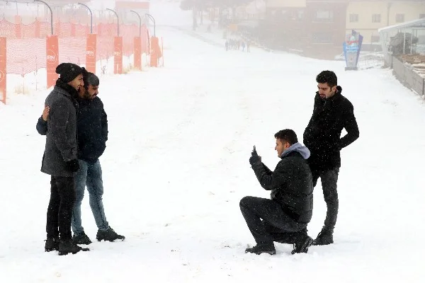 Erciyes beyaz örtüyle kaplandı