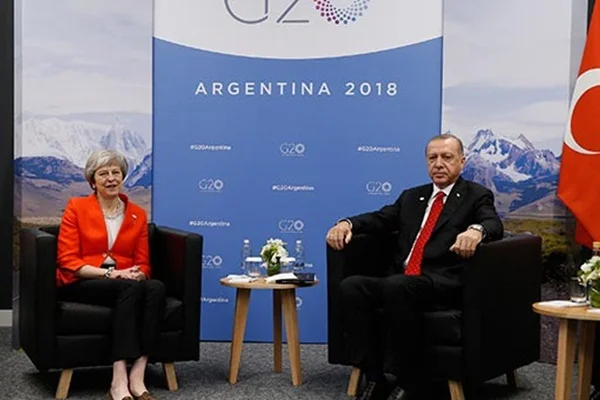 Erdoğan, Theresa May ile bir araya geldi