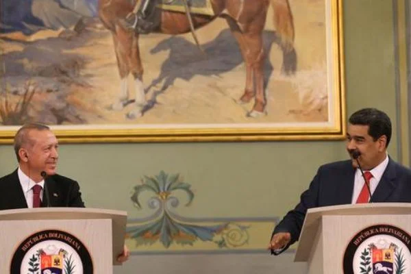 Erdoğan ve Maduro'dan dostluk mesajları