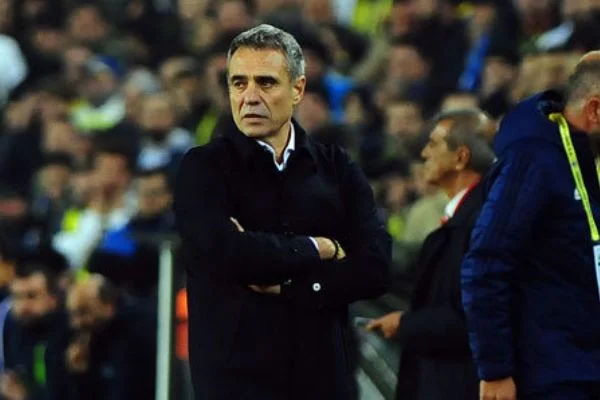 Ersun Yanal'a kötü tesadüf!
