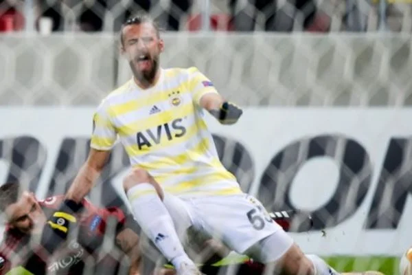 Fenerbahçe'de Yiğithan Güveli ameliyat edildi