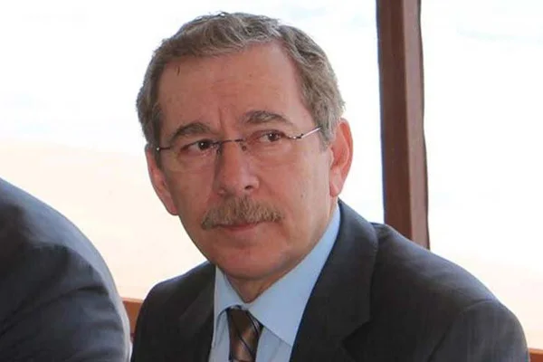 'FETÖ'nün siyasi ayağı AKP'nin içerisinde'