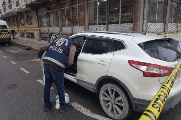 Gaziosmanpaşa'da cipte infaz
