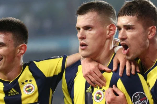 Henry, Skrtel'i istiyor