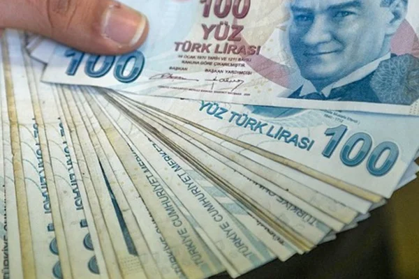 'Hızır Aleyhisselam' olduğunu söyleyerek insanları dolandırdı