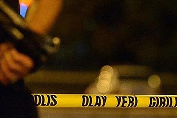 Holding binasında saatli bomba bulundu