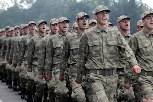 Hulusi Akar'dan tek tip askerlik açıklaması