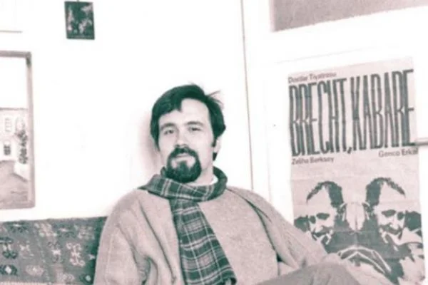 İlber Ortaylı'nın gençlik hali sosyal medyayı salladı