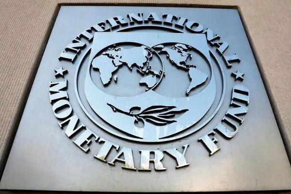 IMF'den Ukrayna'ya kredi onayı