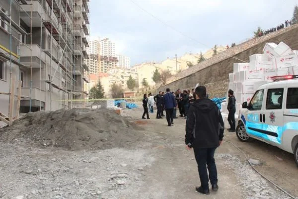 İnşaatın 10'uncu katından düşen Afgan işçi öldü