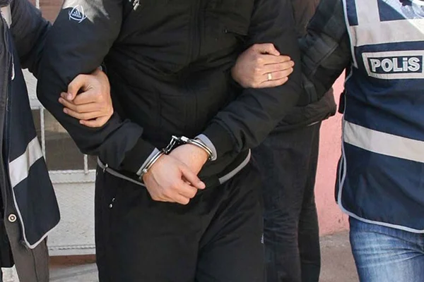 IŞİD üyesi iki kardeş, Türkiye'ye girmeye çalışırken yakalandı