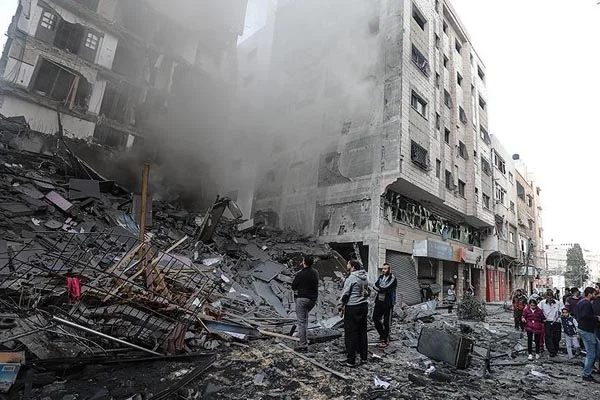 İsrail 2018'de Gazze'yi 865 kez bombaladı