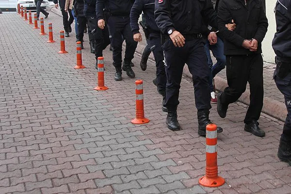 İstanbul merkezli 5 ilde 'usulsüz sağlık raporu' operasyonu: 33 gözaltı